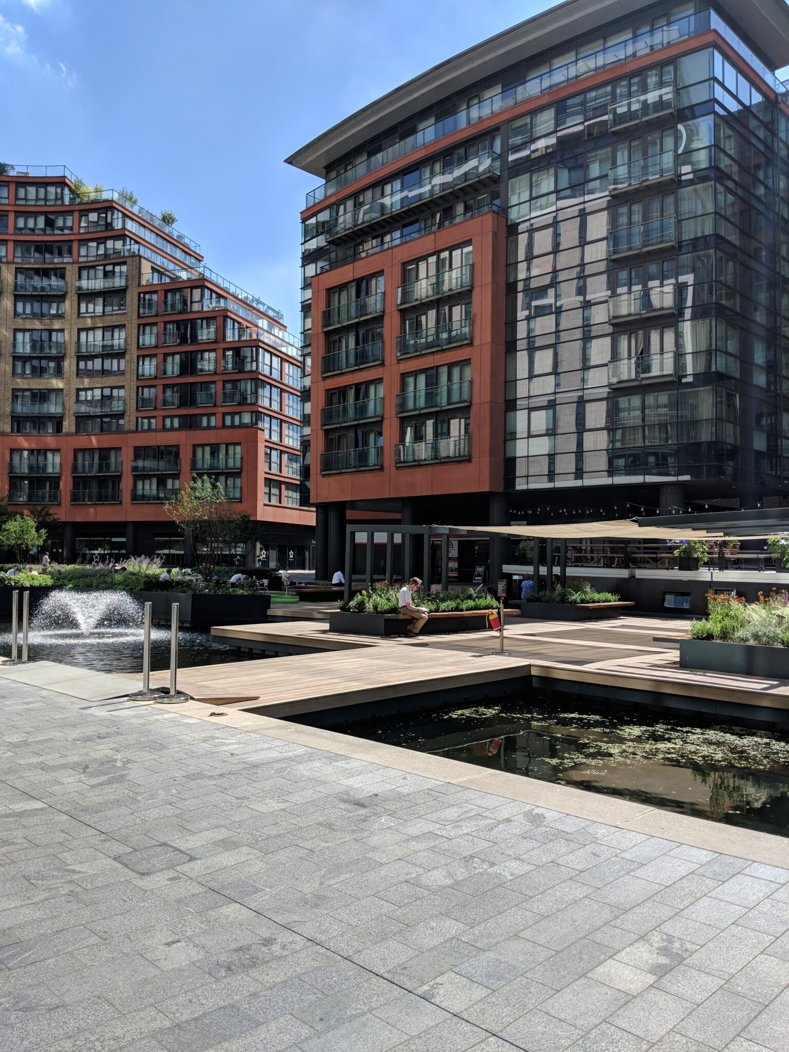 Contemporary canalside homes near Paddington Basin